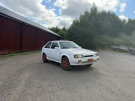 Mazda 323