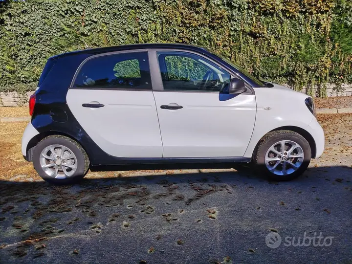 Smart Forfour 2018 photo 2