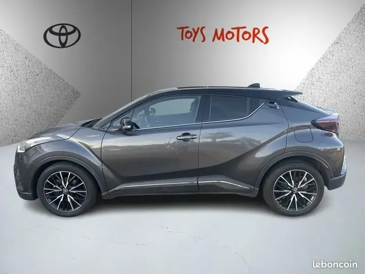 Toyota C-Hr 2018 photo 2