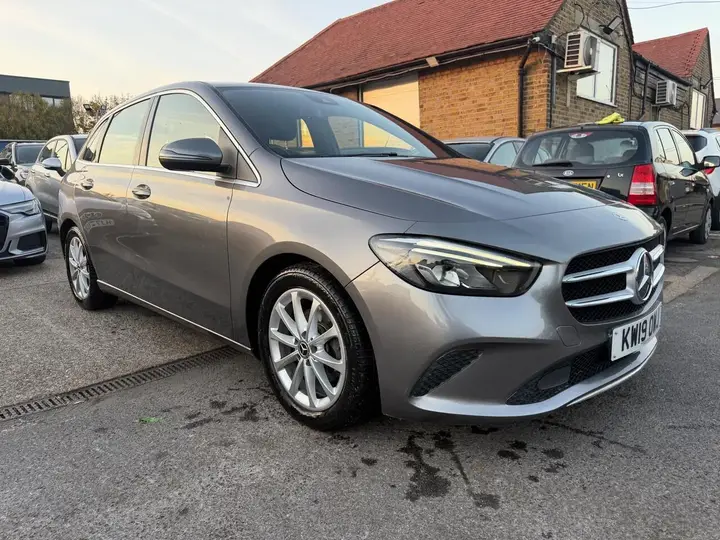 Mercedes-Benz B-Class 2019 photo 4