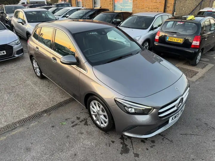 Mercedes-Benz B-Class 2019 photo 3