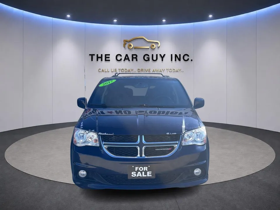 Dodge Grand Caravan 2017 photo 2
