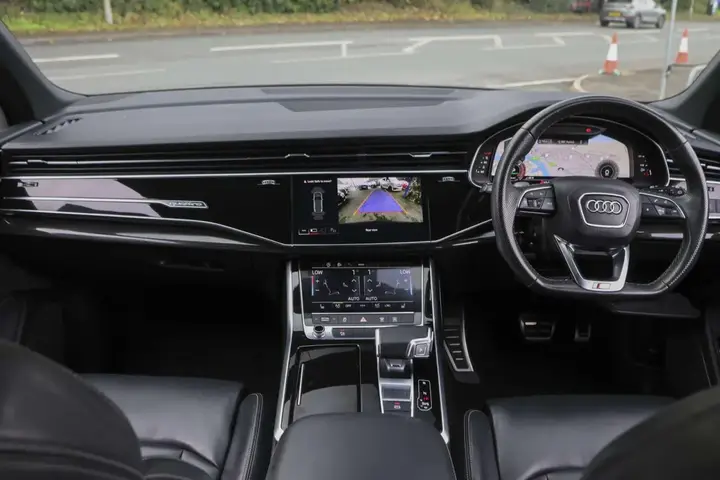 Audi Q7 2022 photo 4