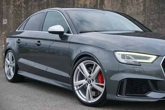 Audi Rs3 2019 photo 2