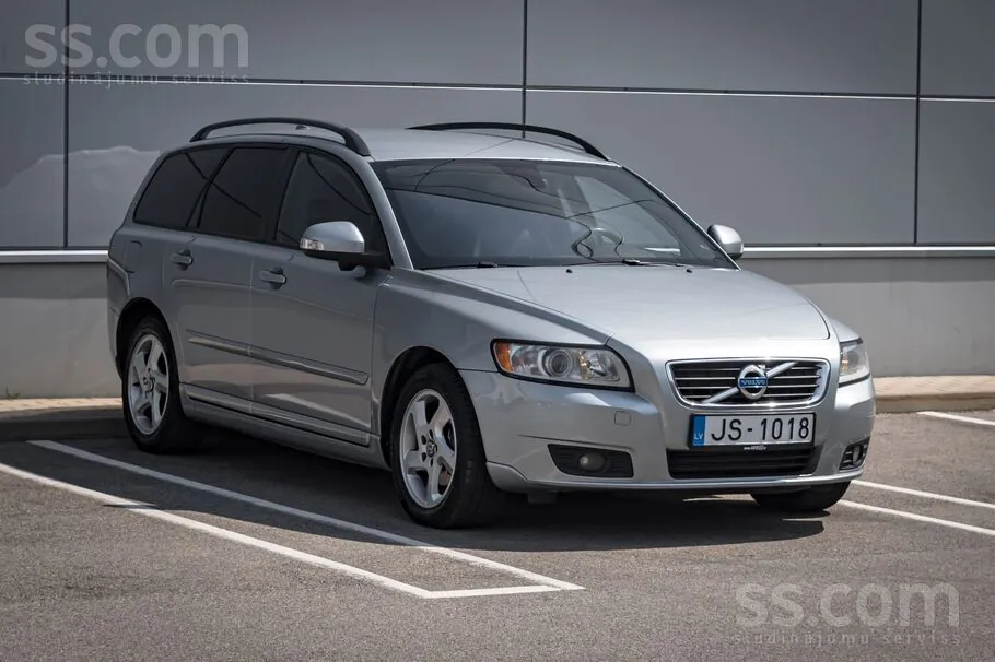 Volvo V50 2010 photo 3