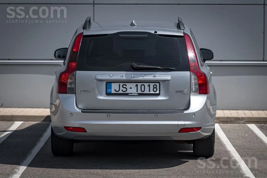 Volvo V50 2010 photo 5