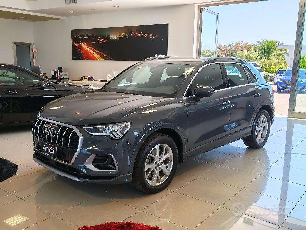 Audi Q3 2019 photo 2
