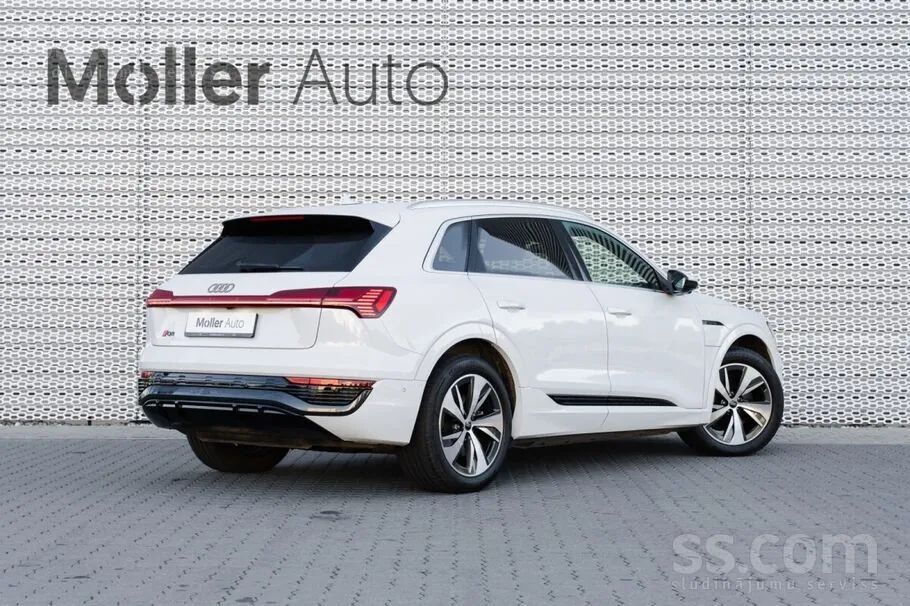 Audi Q8 E-Tron 2024 photo 4