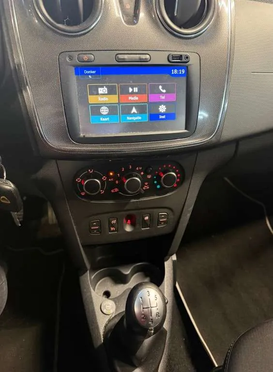Dacia Sandero 2017 photo 3