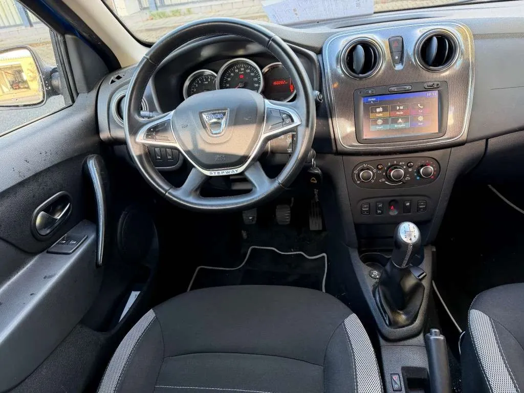 Dacia Sandero 2017 photo 2