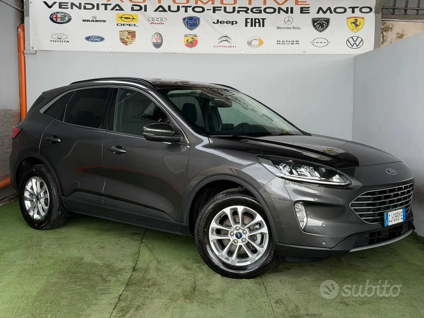 Ford Kuga 2022 photo 2