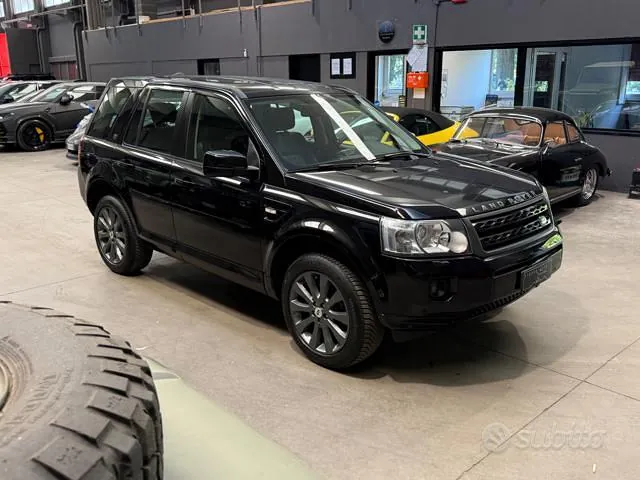 Land Rover Freelander 2012 photo 3