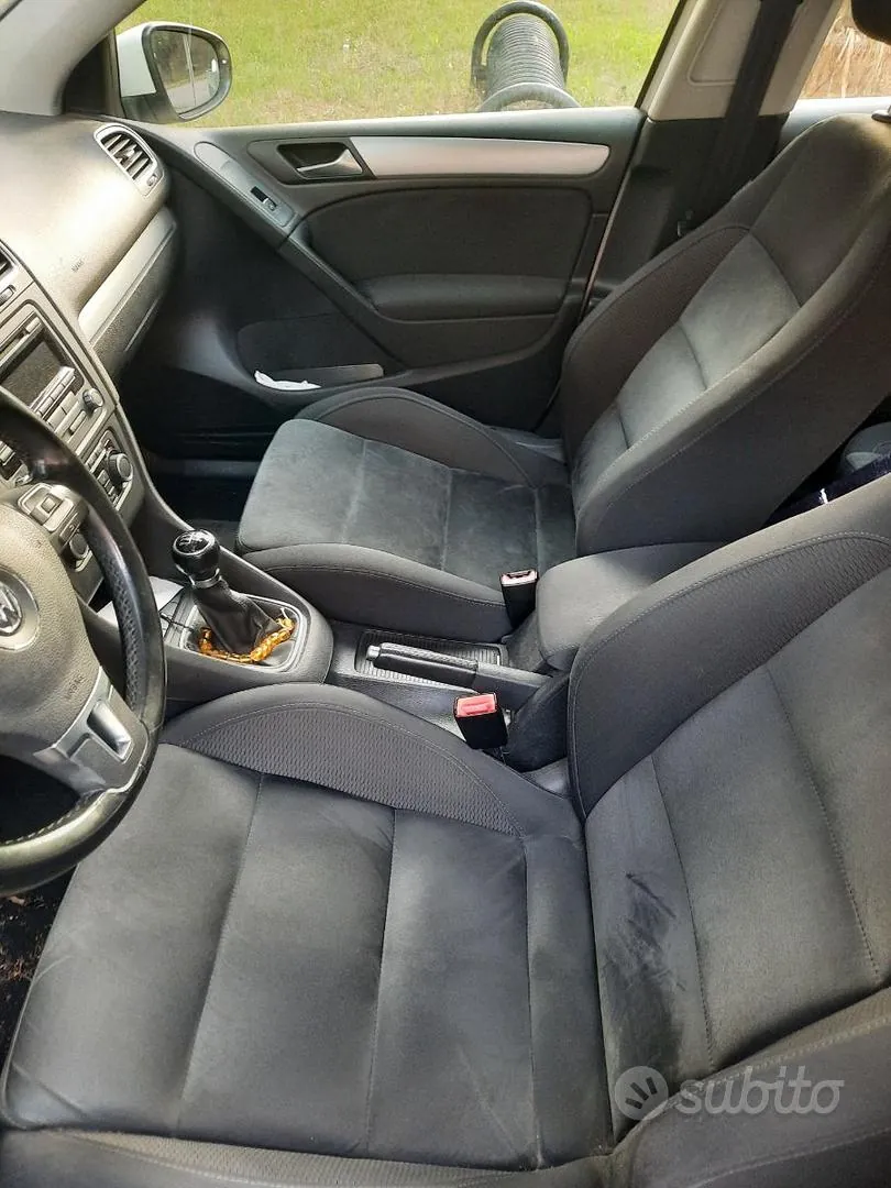 Volkswagen Golf 2011 photo 3