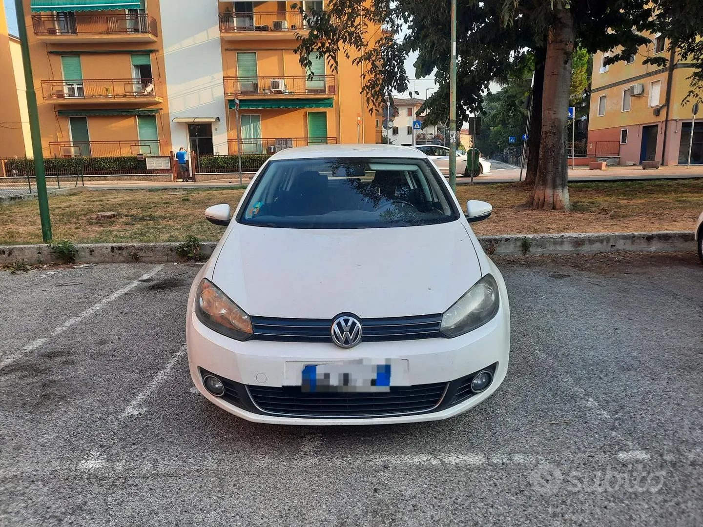 Volkswagen Golf 2011 photo 4