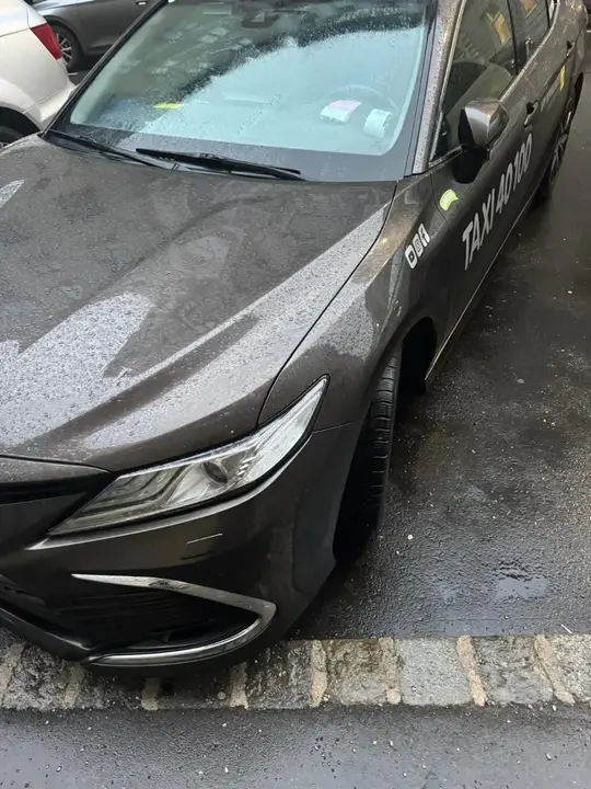 Toyota Camry 2021 photo 2