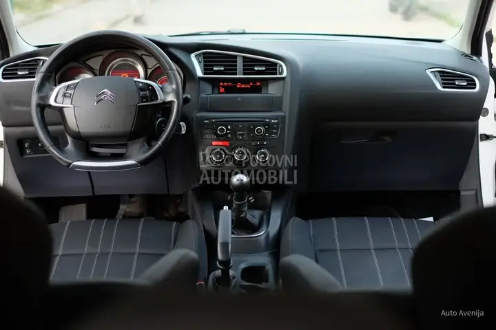 Citroen C4 2013 photo 3