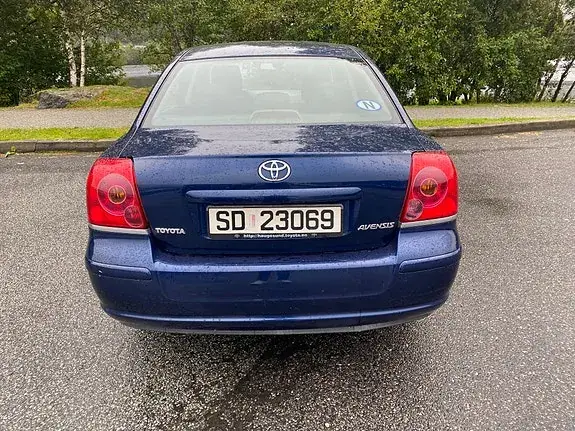 Toyota Avensis 2004 photo 5