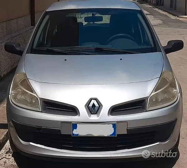 Renault Clio 2006 photo 3