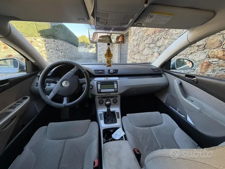 Volkswagen Passat 2006 photo 4