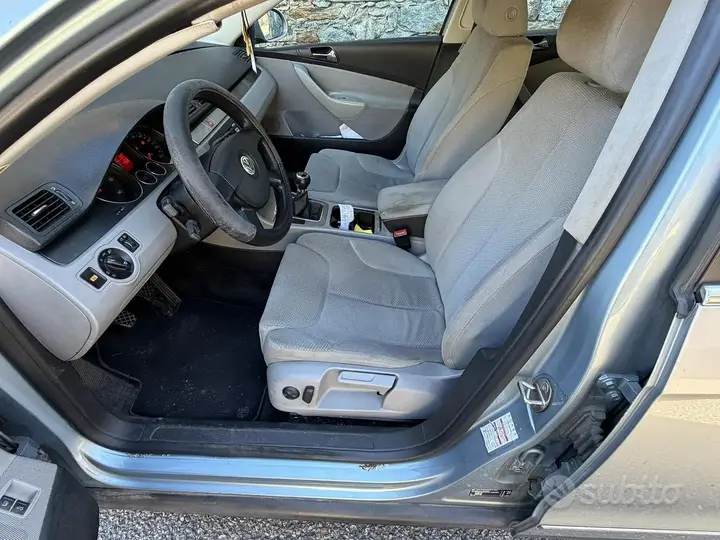 Volkswagen Passat 2006 photo 5