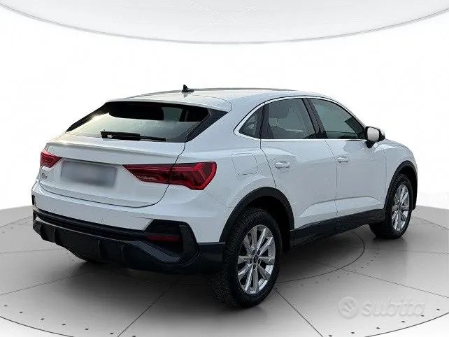 Audi Q3 2022 photo 3