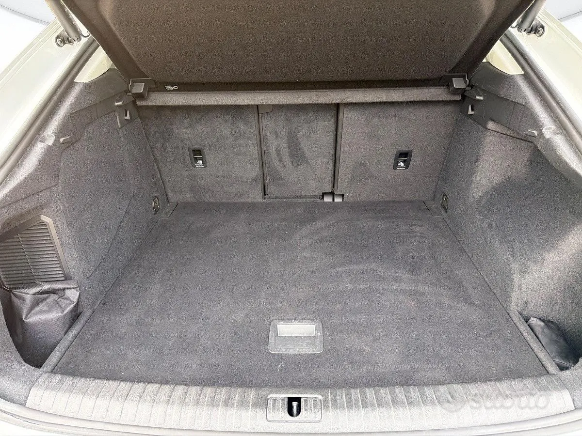 Audi Q3 2022 photo 4