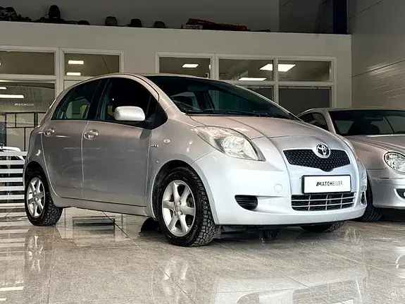 Toyota Yaris 2007 photo 2