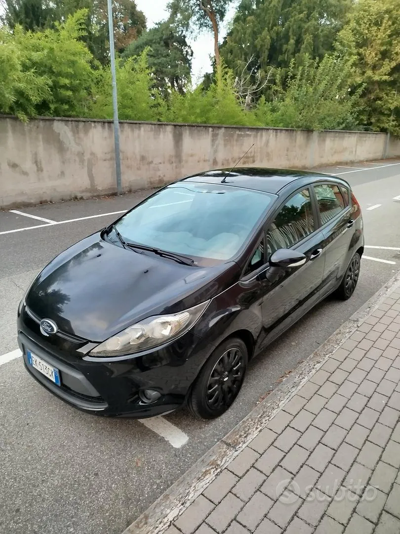 Ford Fiesta 2011 photo 5