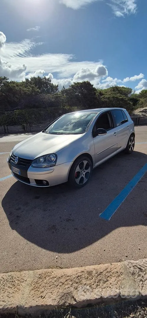 Volkswagen Golf 2004 photo 2