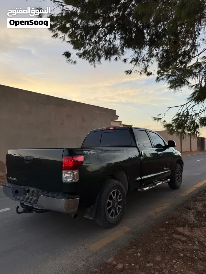 Toyota Tundra 2010 photo 3