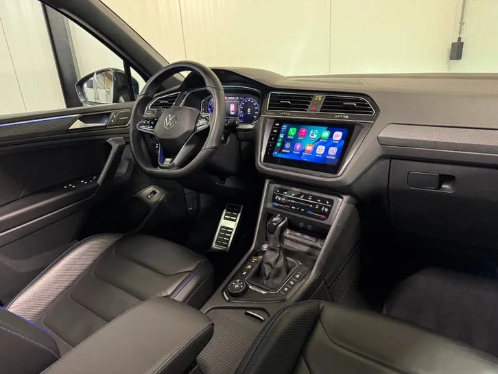 Volkswagen Tiguan 2022 photo 2