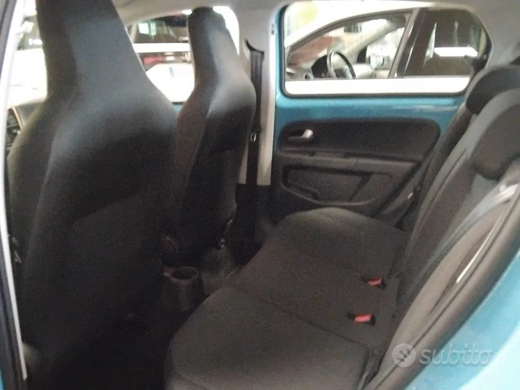 Volkswagen Up 2023 photo 4