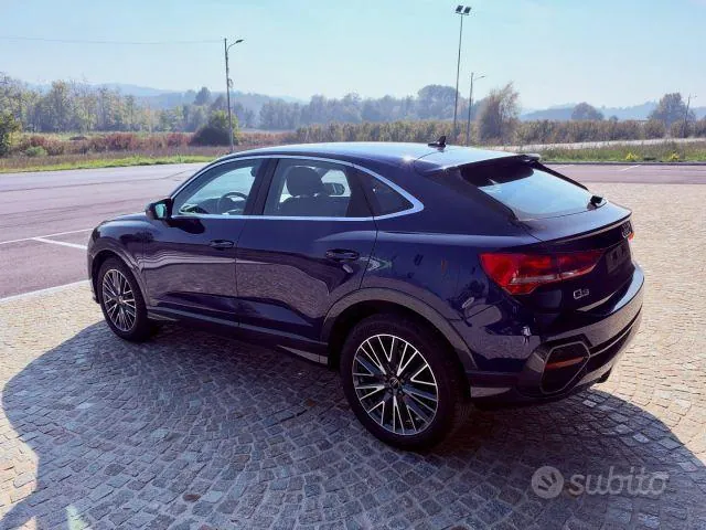 Audi Q3 2022 photo 4