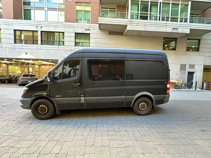 Mercedes-Benz Sprinter Van 2016 photo 3