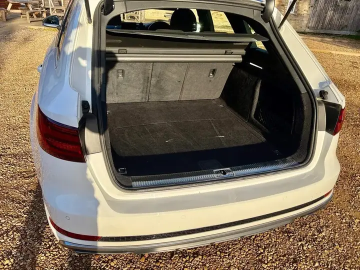 Audi A4 Avant 2019 photo 5