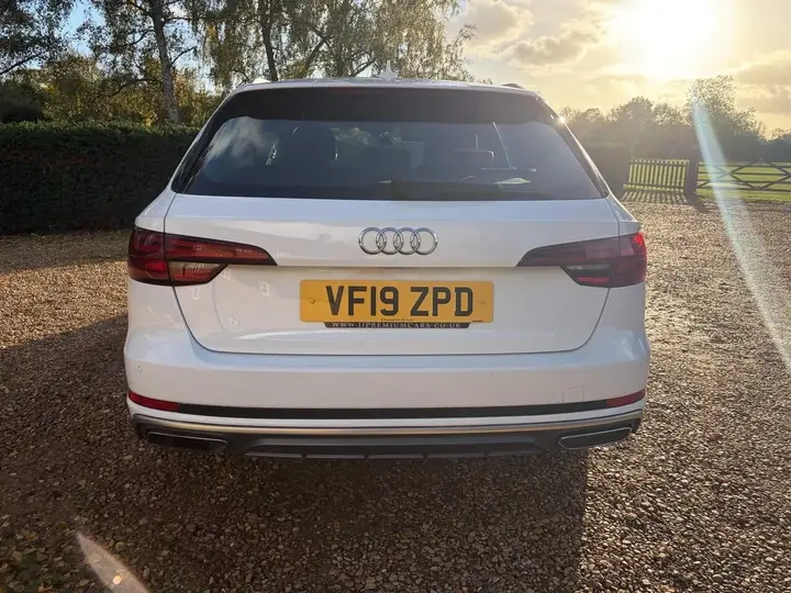 Audi A4 Avant 2019 photo 4