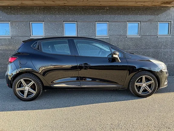 Renault Clio 2017 photo 2