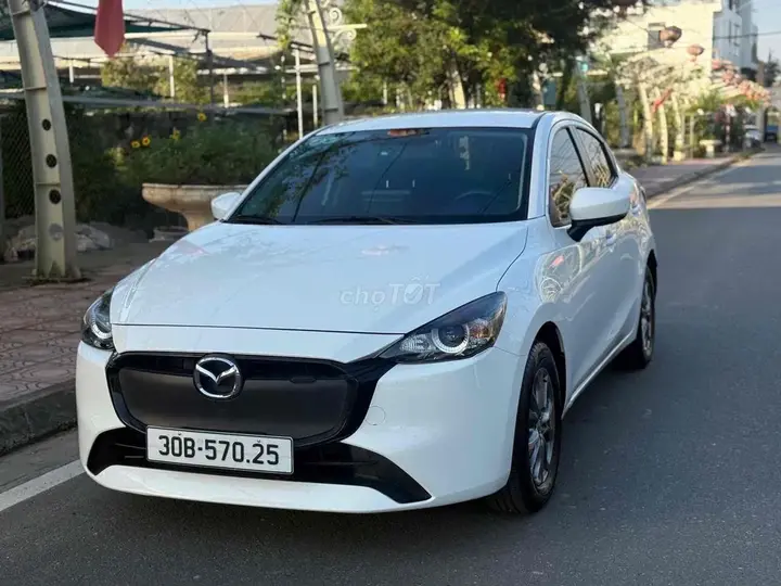 Mazda 2 2025 photo 3