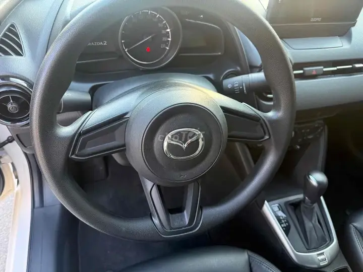 Mazda 2 2025 photo 5