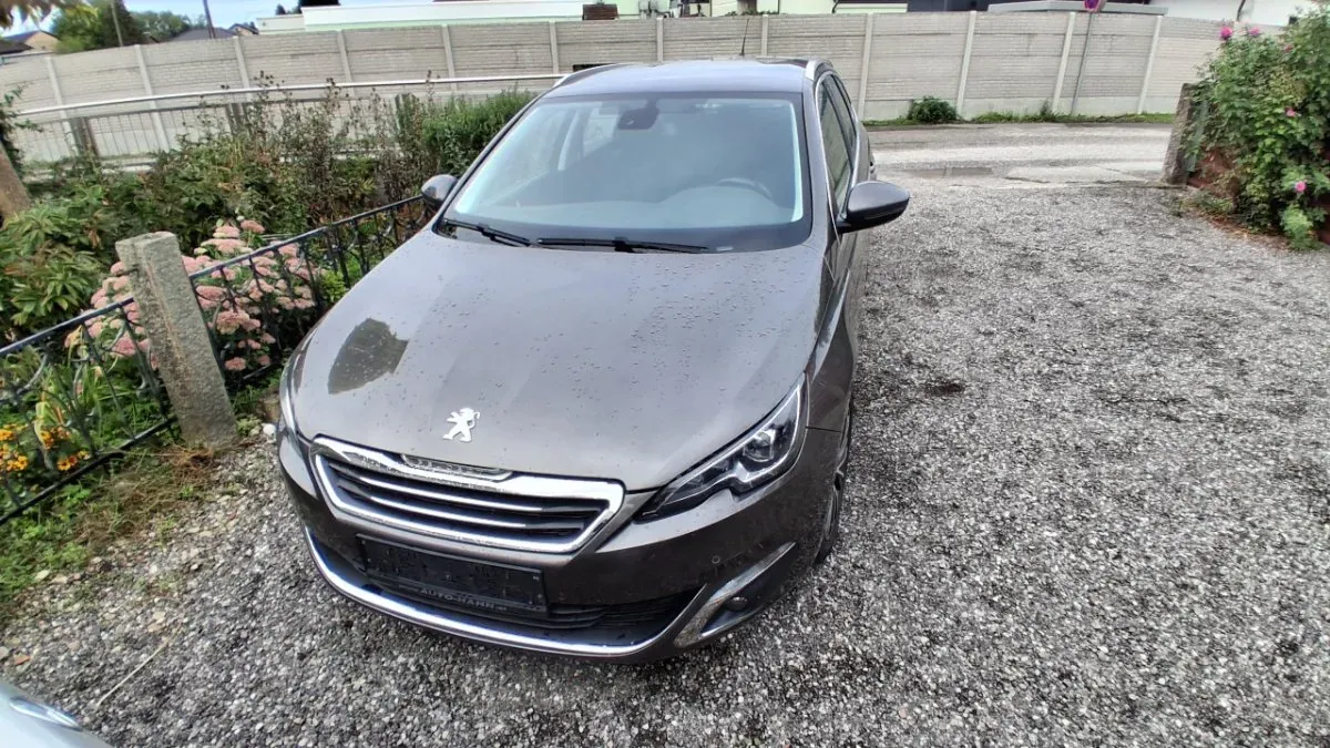 Peugeot 308 2015 photo 3