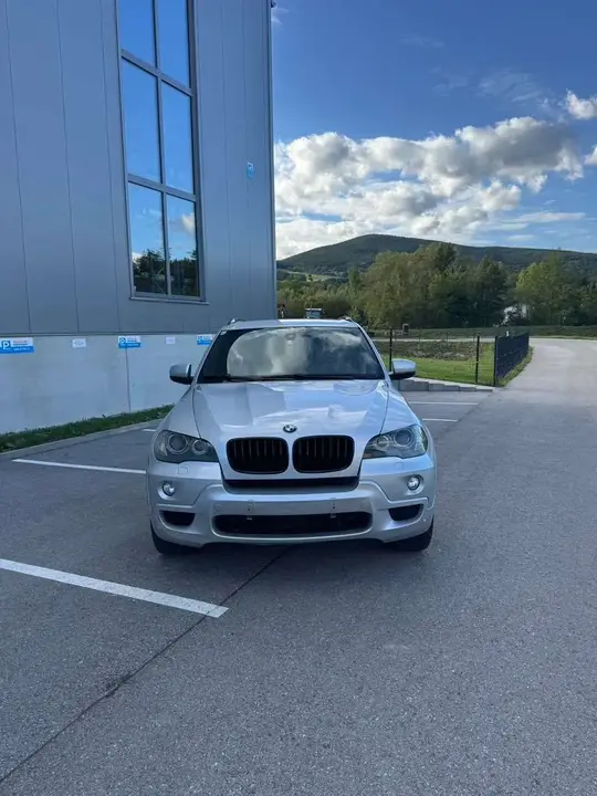 BMW X5 2008 photo 2