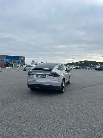 Tesla Model X 2017 photo 5