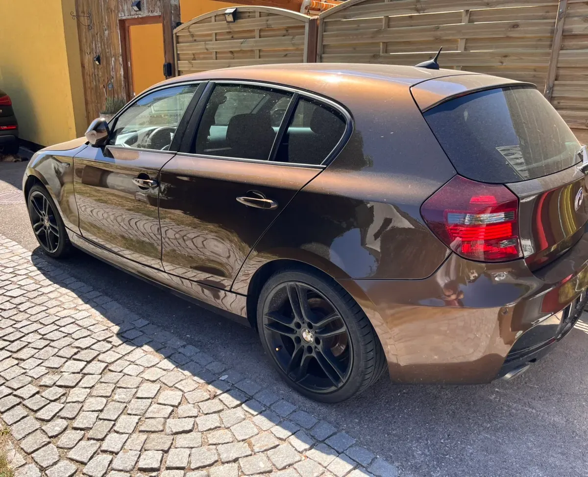 BMW 1 Series 2010 photo 3