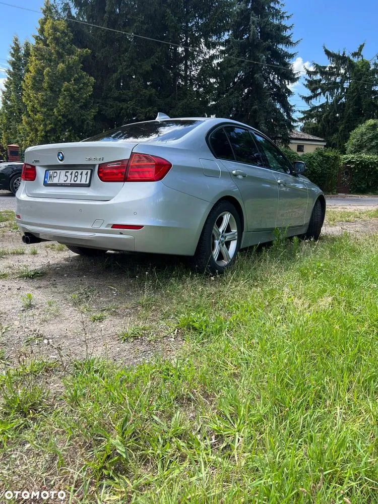 BMW 3 Series 2013 photo 4