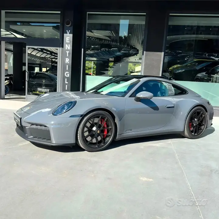 Porsche 911 2026 photo 2