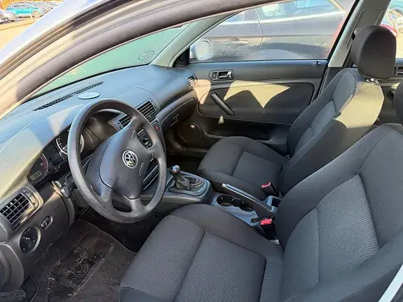 Volkswagen Passat 2003 photo 4