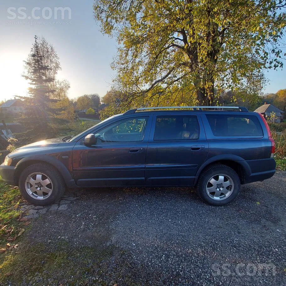 Volvo Xc70 2004 photo 2