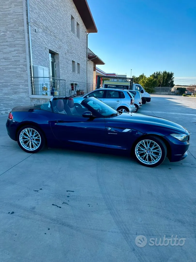 BMW Z4 2011 photo 2