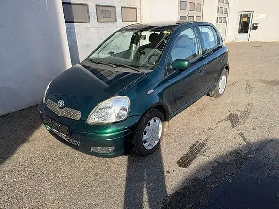 Toyota Yaris 2003 photo 3