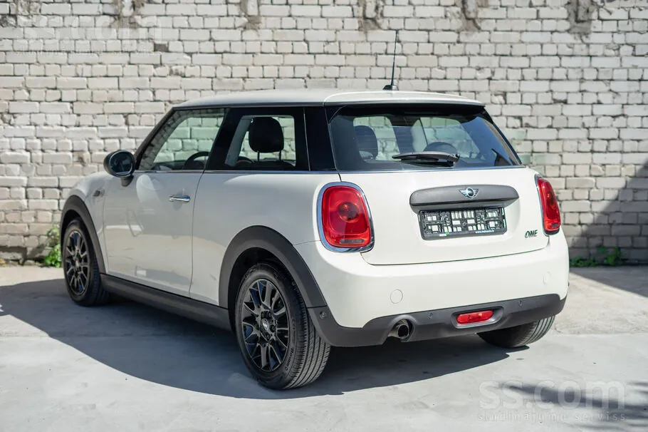 Mini One 2015 photo 4